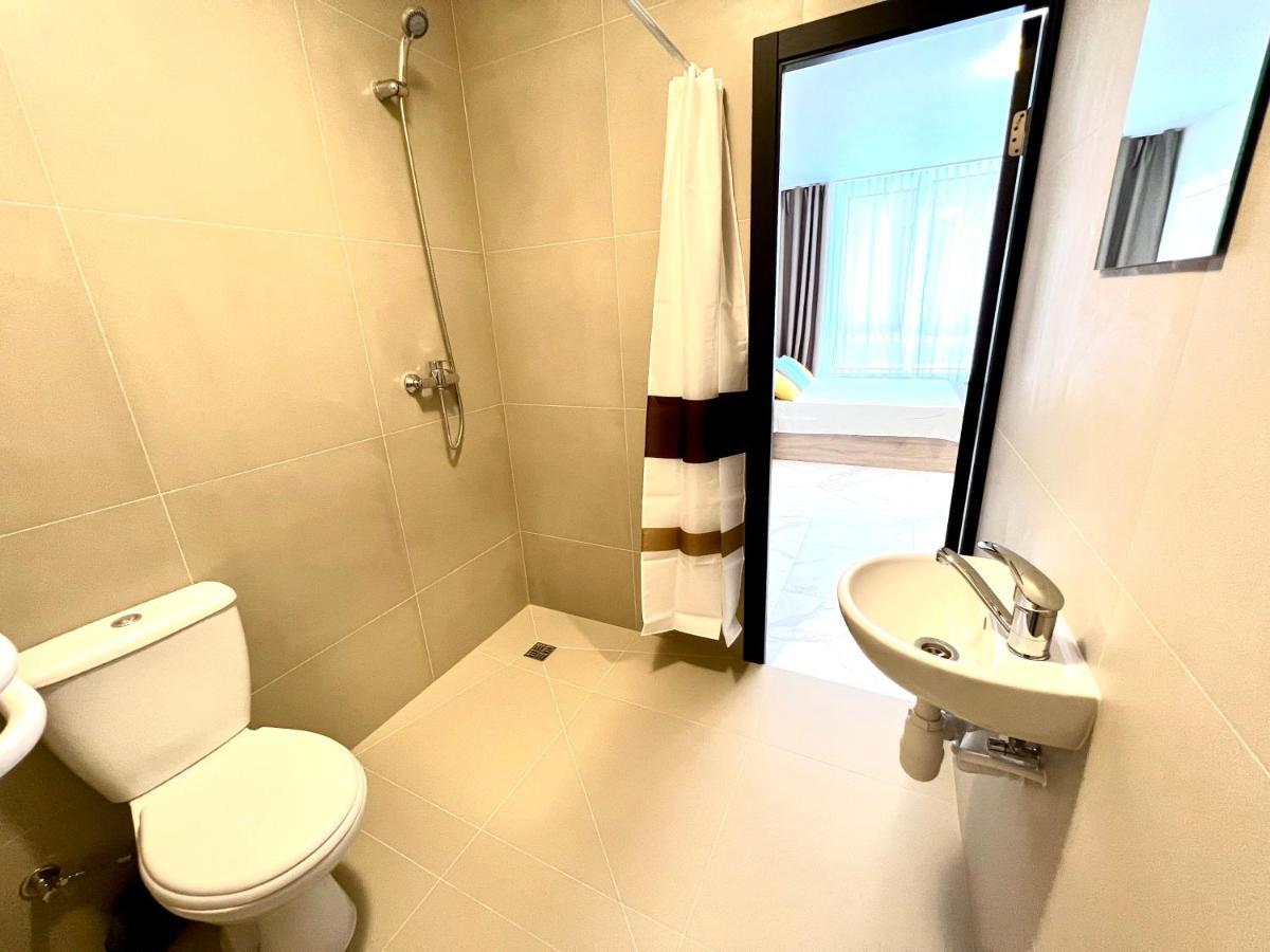 Osapart Hotel In A Complex Semycvit 2 利沃夫 外观 照片