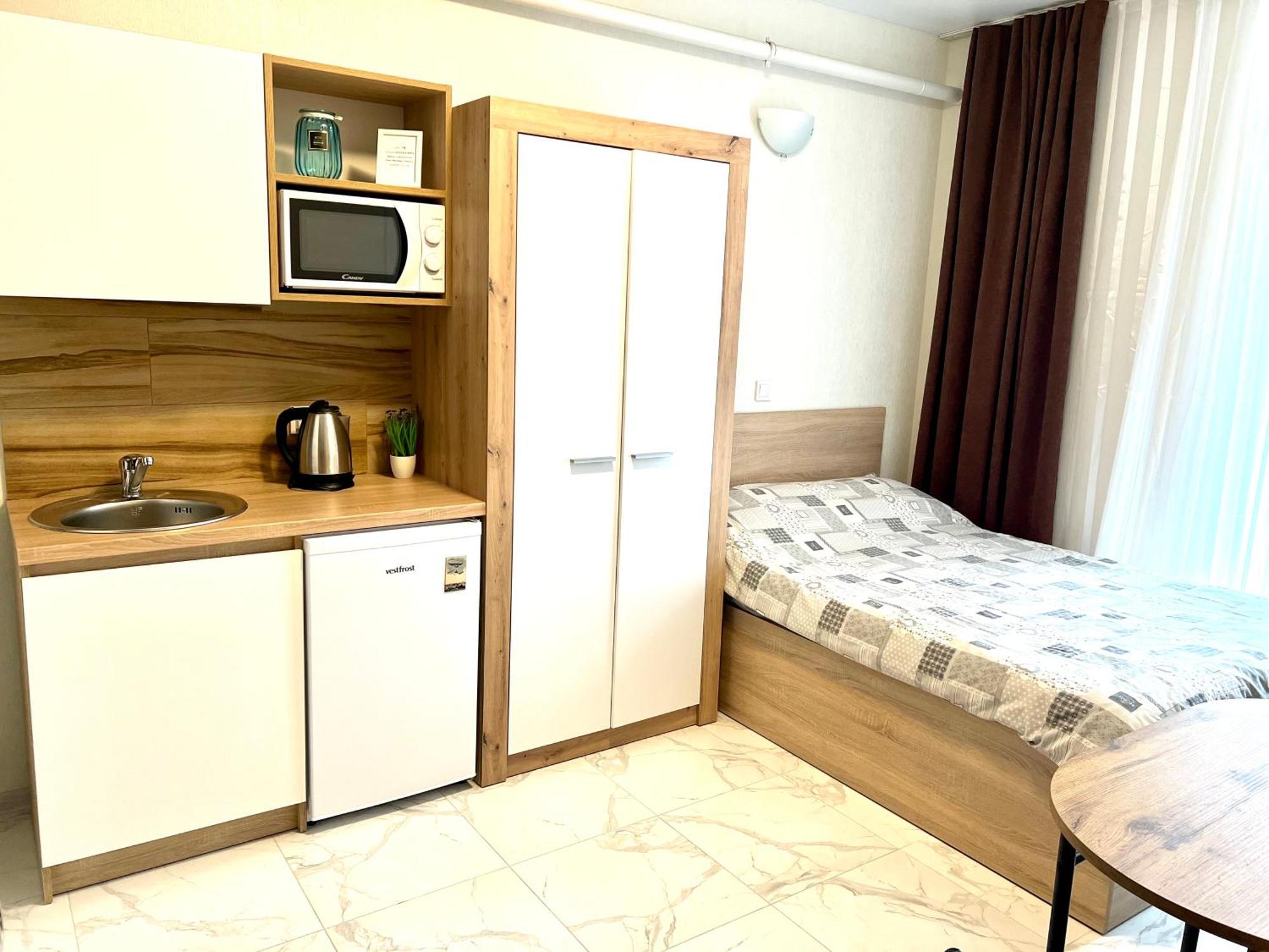 Osapart Hotel In A Complex Semycvit 2 利沃夫 外观 照片