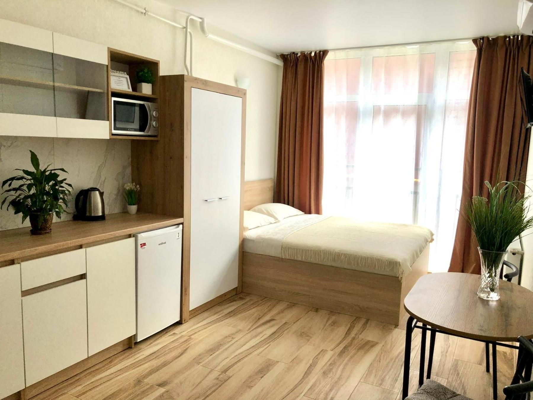 Osapart Hotel In A Complex Semycvit 2 利沃夫 外观 照片